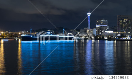 大さん橋から見たみなとみらいの夜景 134559988