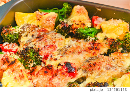 タラと野菜のマヨチーズ焼き 134561158