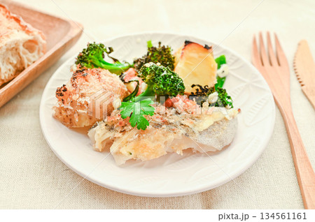 タラと野菜のマヨチーズ焼き タラと野菜のマヨチーズ焼き 134561161