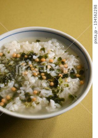 お茶漬け 134562298