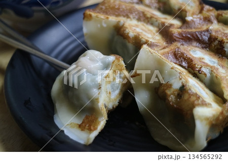 だんご 餃子 団子 134565292