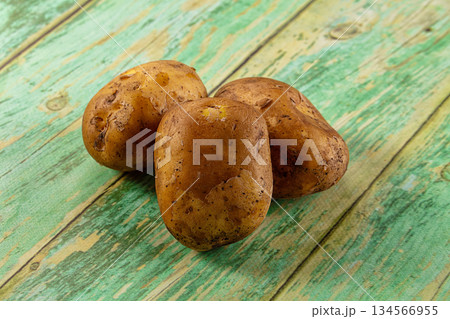 Raw potato heap for cooking Raw potato heap for cooking 134566955