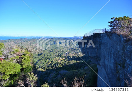 鋸山の地獄のぞき 千葉 鋸山の地獄のぞき 千葉 134567311