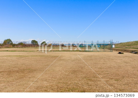 千葉県流山市江戸川河川敷グラウンド2025年12月 134573069