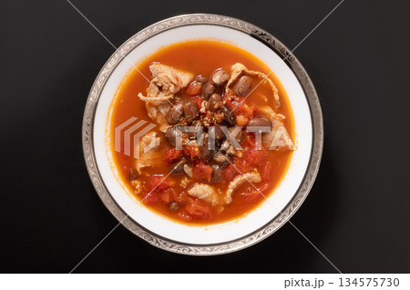 うずら豆と豚肉のトマト煮込み 134575730