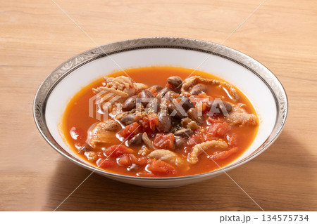 うずら豆と豚肉のトマト煮込み 134575734