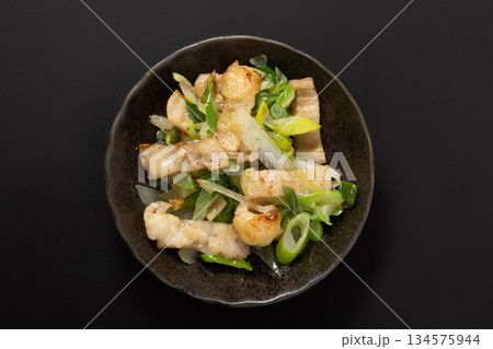 シマチョウ(ホルモン) ねぎ塩炒め シマチョウ(ホルモン) ねぎ塩炒め 134575944