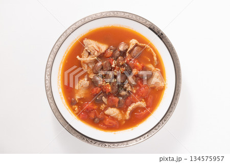 うずら豆と豚肉のトマト煮込み うずら豆と豚肉のトマト煮込み 134575957
