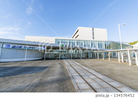 北海道稚内市　日本最北の駅　晴天のJR稚内駅・道の駅わっかない 134576452