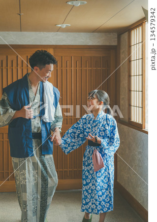 family trip　撮影協力：伊東小涌園 134579342