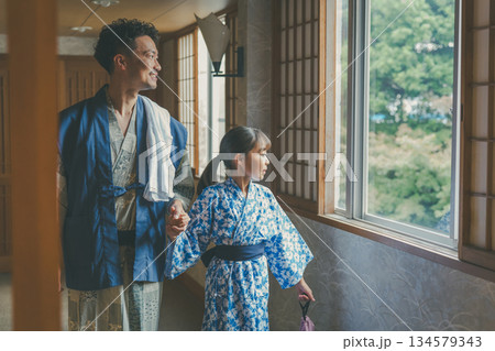 family trip　撮影協力：伊東小涌園 134579343