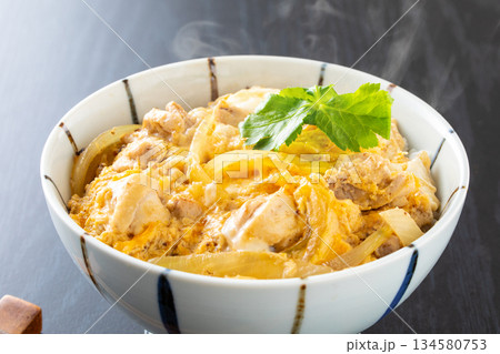 親子丼 134580753