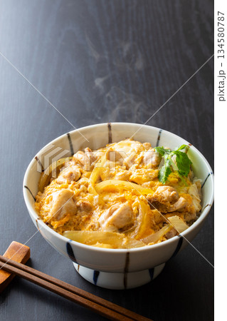 親子丼 134580787