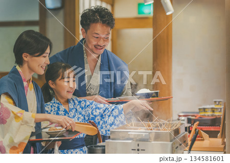 family trip　撮影協力：伊東小涌園 134581601