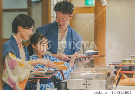 family trip　撮影協力：伊東小涌園 134581602