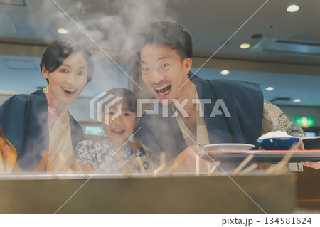 family trip 撮影協力:伊東小涌園 family trip 撮影協力:伊東小涌園 134581624