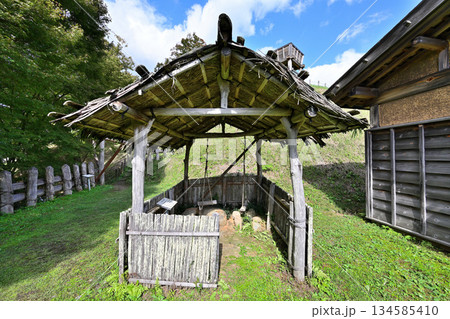 愛知県豊田市 中世山城を復元した城跡公園足助城「真弓山城」 愛知県豊田市 中世山城を復元した城跡公園足助城「真弓山城」 134585410