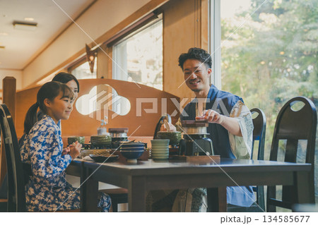 family trip 撮影協力:伊東小涌園 family trip 撮影協力:伊東小涌園 134585677