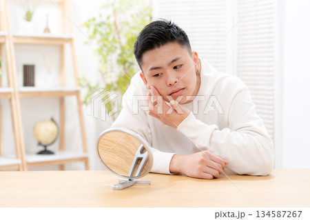 男子　10代　スキンケア 134587267