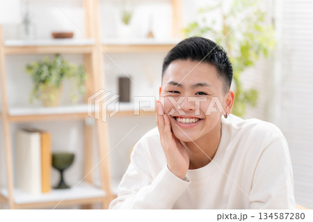 男子　10代　スキンケア 134587280