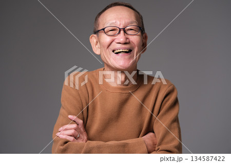 笑うおじいちゃん 笑うおじいちゃん 134587422