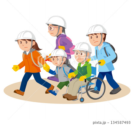 家族車椅子災害避難01 134587493