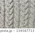 縄編みの編み地 134587713