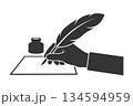 羽ペンで書く手のシルエットアイコン 134594959