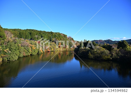 藤林大橋からの亀山湖の風景 千葉 藤林大橋からの亀山湖の風景 千葉 134594982