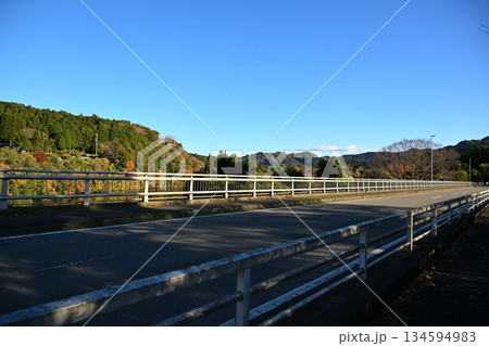 冬の藤林大橋　千葉 134594983