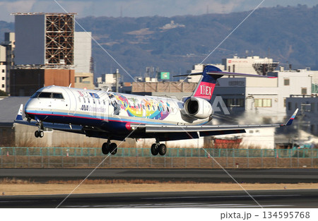 IBEX CRJ-7026ER JA14RJ伊丹アブローチ IBEX CRJ-7026ER JA14RJ伊丹アブローチ 134595768