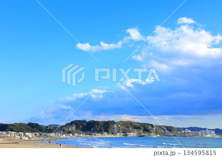神奈川県 鎌倉市 由比ヶ浜の景色 134595815