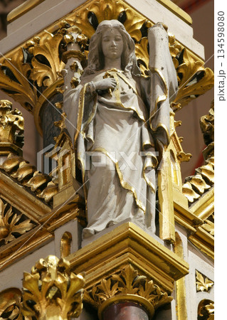 Angel, statue on the main altar in Zagreb cathedral 134598080
