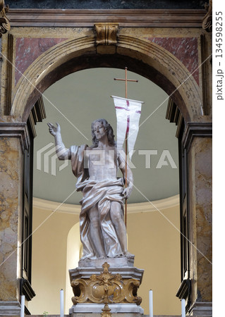 Risen Christ, altar in Franciscan church of the Friars Minor in Dubrovnik, Croatia Risen Christ, altar in Franciscan church of the Friars Minor in Dubrovnik, Croatia 134598255