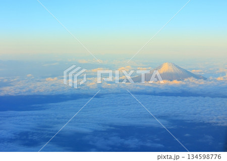 日本航空 JAL461便 東京-徳島便から見る富士山 日本航空 JAL461便 東京-徳島便から見る富士山 134598776