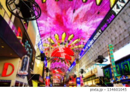 ラスベガス　ダウンタウンのフリーモント・ストリート・エクスペリエンス 　ボカシ画像 134601045