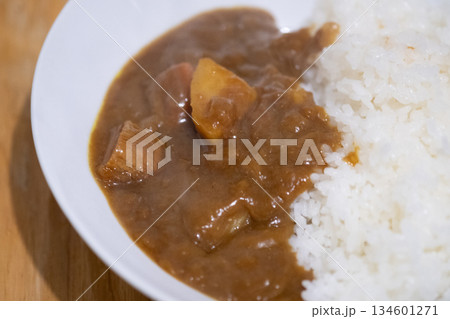 野菜たっぷり国産牛のカレーライス 野菜たっぷり国産牛のカレーライス 134601271