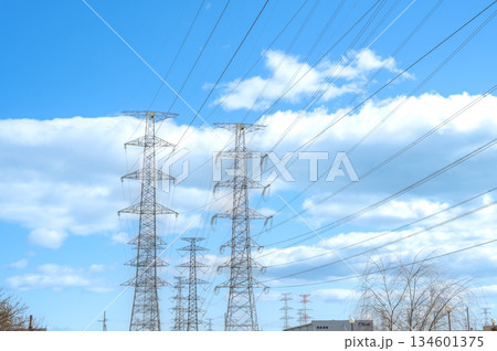 青空と鉄塔 134601375
