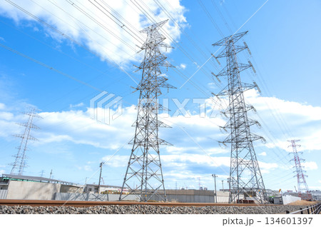 青空と鉄塔 134601397
