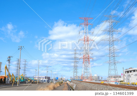 青空と鉄塔 134601399