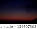 2024年に出現した夕暮れ時の明るい彗星 134607308