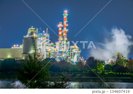 兵庫県 姫路工場夜景 網干公園 兵庫県 姫路工場夜景 網干公園 134607419