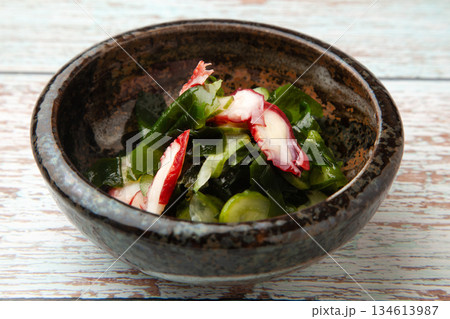 タコとわかめと胡瓜の酢の物 タコとわかめと胡瓜の酢の物 134613987