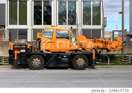 ラフテレーンクレーン（自走式クレーン） 134615719