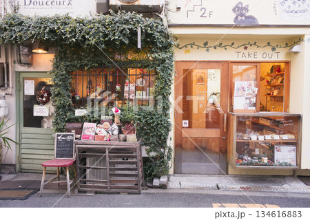 大阪 中崎町の街なみ 134616883