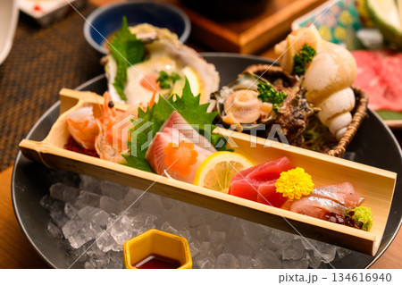 竹筒盛り 海鮮 刺身 竹筒盛り 海鮮 刺身 134616940