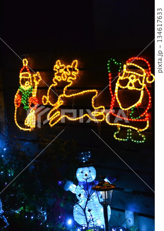 クリスマスイルミネーション 134617633