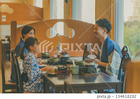 family trip 撮影協力:伊東小涌園 family trip 撮影協力:伊東小涌園 134618282