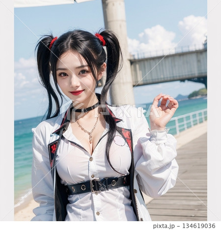 海辺で笑顔の女性 海辺で笑顔の女性 134619036