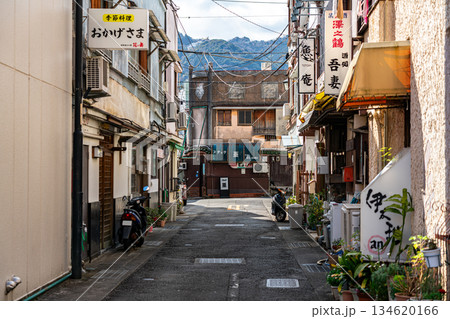 【静岡県】風情ある街並みが素敵な熱海の路地裏 【静岡県】風情ある街並みが素敵な熱海の路地裏 134620166